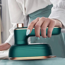 Carregar imagem no visualizador da galeria, Mini Ferro de Passar Portátil
